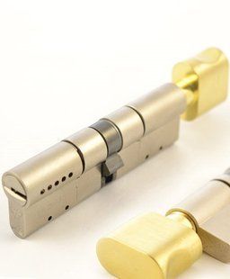 Циліндр MUL-T-LOCK MT5+ MOD 130 мм (65x65T) Ключ-Тумблер 3KEY CAM30 Нікель сатин / Латунь полірованнаяM MTL7000019263 фото