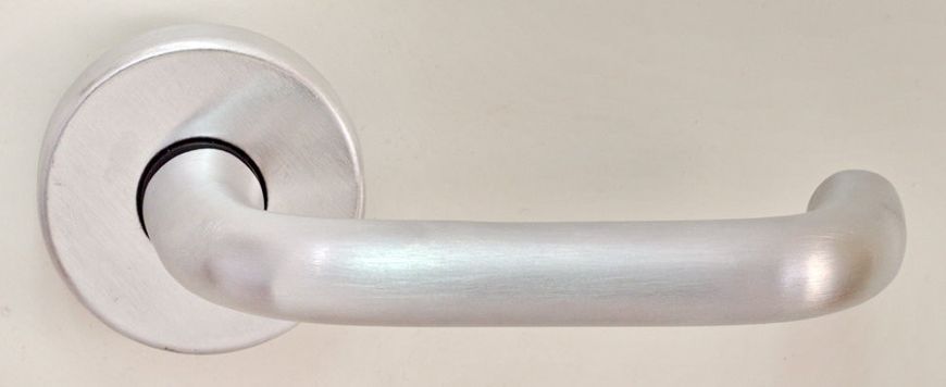 Дверная ручка на розетте Fimet 1052-2031 F05 Batterfly матовый хром (3897) 3897 фото
